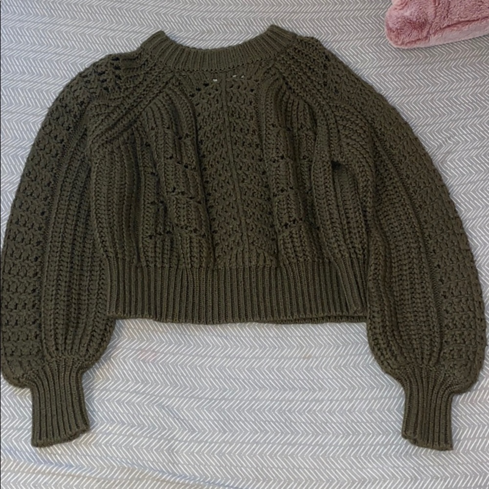 Cropped knit sweater